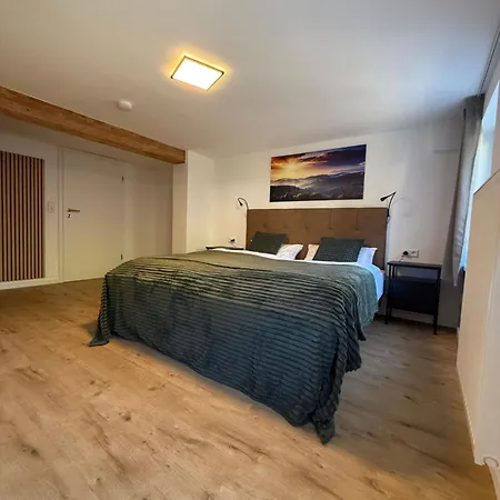 Zum Hirsch Apartment